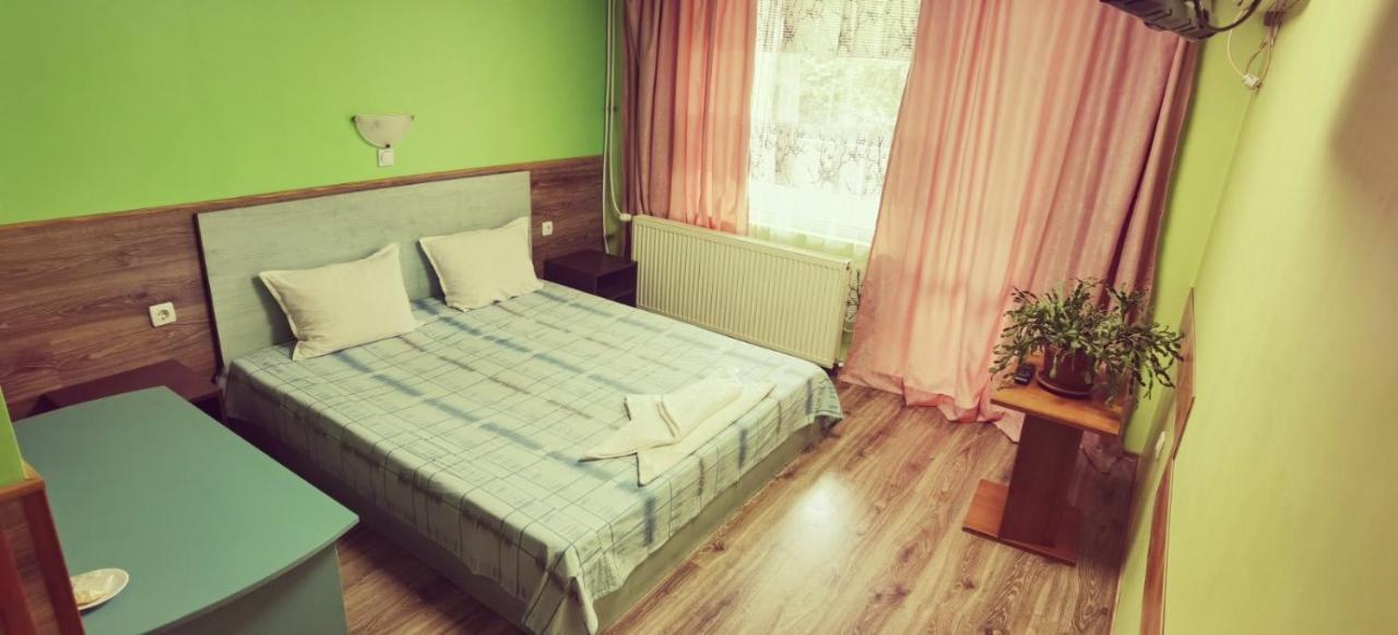 Хостел Ритон Ruse Exterior foto